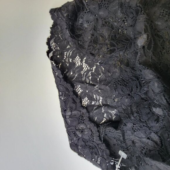 Black Tank Top Lace Camisole SIZE M - Stretchy Top - NEW - Picture 2 of 9